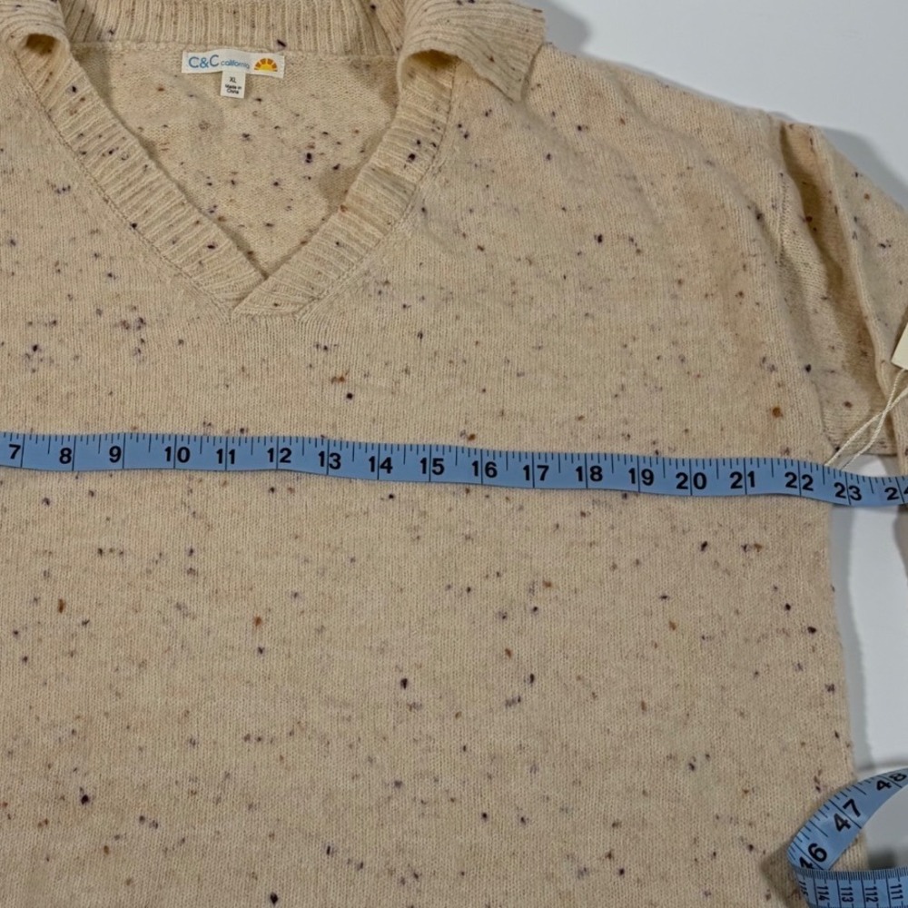 C&C California Sweater XL NWT Beige Speckled Collared V Neck Relaxed Kni - Picture 5 of 7